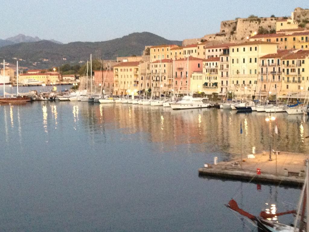 Le Stanze Sul Mare Hotel Portoferraio Bagian luar foto