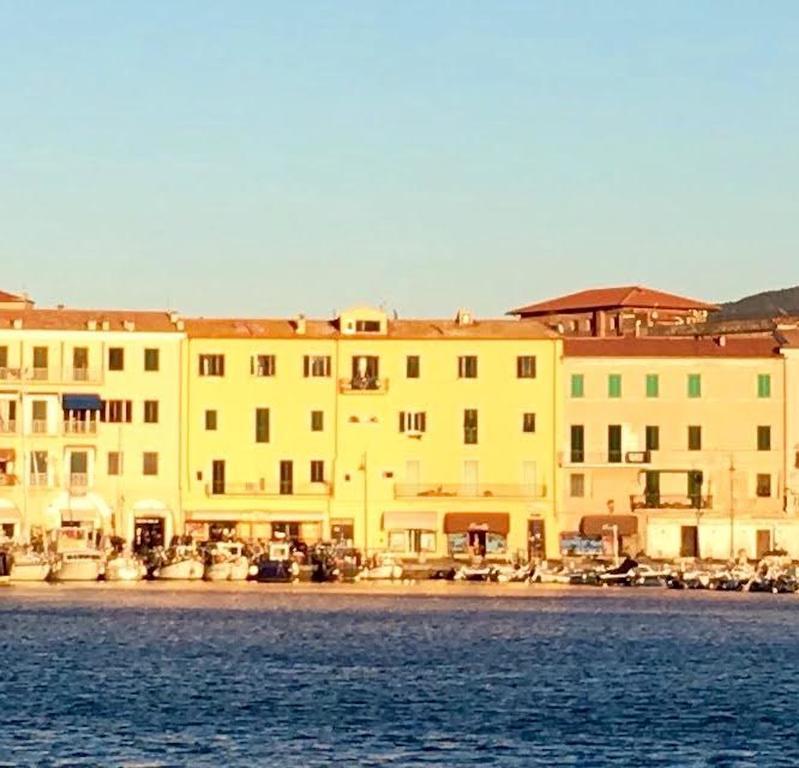 Le Stanze Sul Mare Hotel Portoferraio Bagian luar foto
